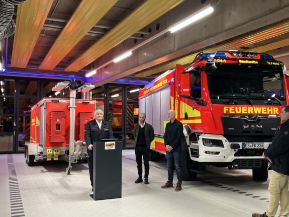 Fahrzeugübergabe TLF 4000 (30)